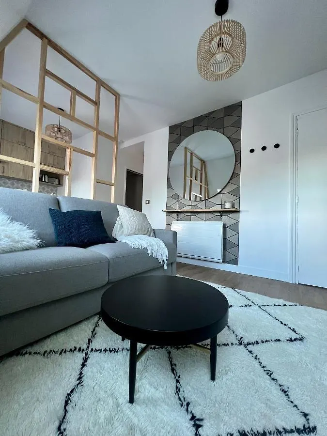 Quarto em Acomodações Particulares Rooms With Fabulous View On Paris Roofs