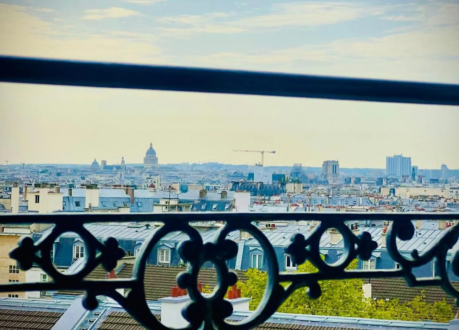 Rooms With Fabulous View On Paris Roofs Quarto em Acomodações Particulares